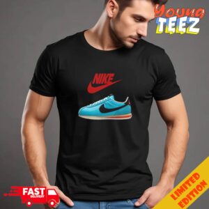 Nike Cortez TXT Baltic Blue Picante Red Black Sneaker T-Shirt